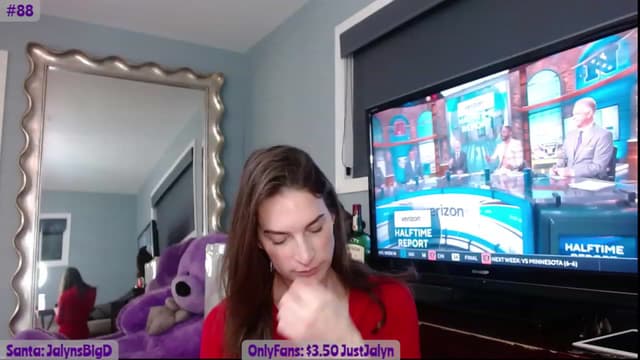 Gallery image thumbnail from Jalyn's myfreecams stream on, 12/10/2023, 23:01 image 18 of 20