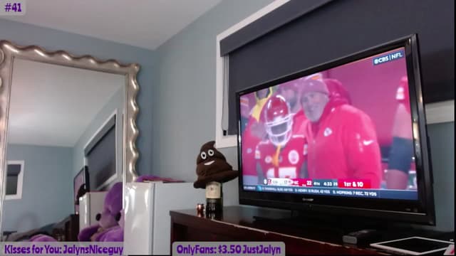 Gallery image thumbnail from Jalyn's myfreecams stream on, 01/01/2024, 24:34 image 13 of 20