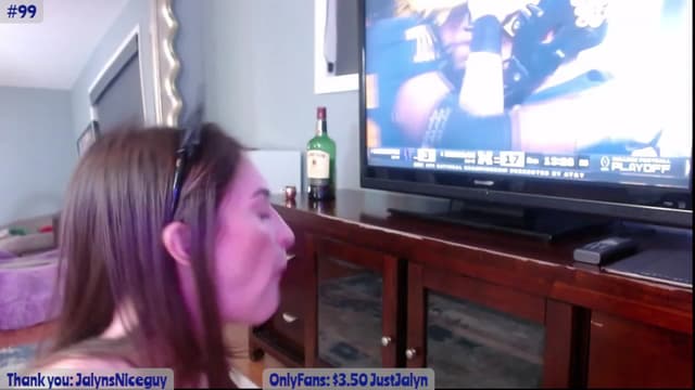 Gallery image thumbnail from Jalyn's myfreecams stream on, 01/09/2024, 02:02 image 10 of 20