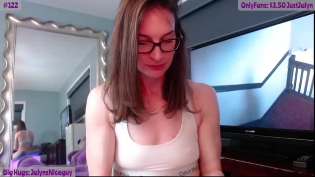 Gallery image thumbnail from Jalyn's myfreecams stream on, 02/16/2024, 02:59 image 12 of 20