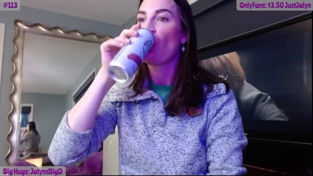 Gallery image thumbnail from Jalyn's myfreecams stream on, 02/24/2024, 01:17 image 5 of 20