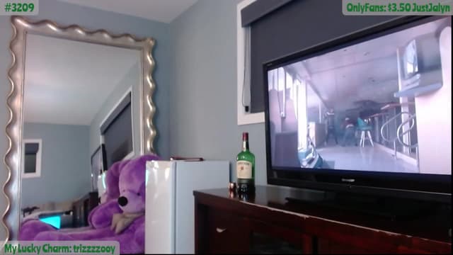 Gallery image thumbnail from Jalyn's myfreecams stream on, 03/02/2024, 03:01 image 4 of 20