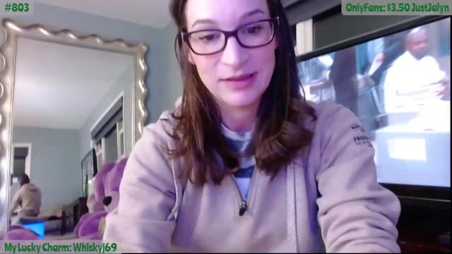 Gallery image thumbnail from Jalyn's myfreecams stream on, 03/05/2024, 01:52 image 2 of 20