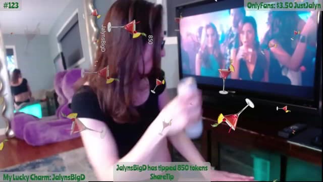 Gallery image thumbnail from Jalyn's myfreecams stream on, 03/07/2024, 24:03 image 9 of 20