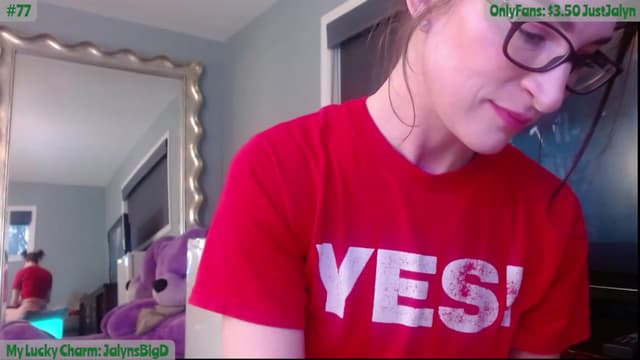 Gallery image thumbnail from Jalyn's myfreecams stream on, 03/12/2024, 24:01 image 19 of 20