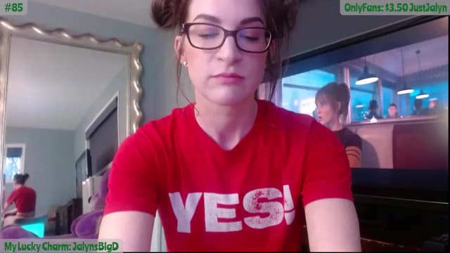 Gallery image thumbnail from Jalyn's myfreecams stream on, 03/12/2024, 24:01 image 16 of 20