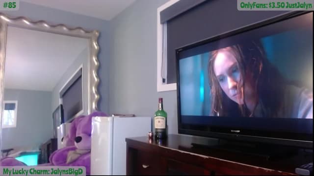 Gallery image thumbnail from Jalyn's myfreecams stream on, 03/12/2024, 24:01 image 15 of 20