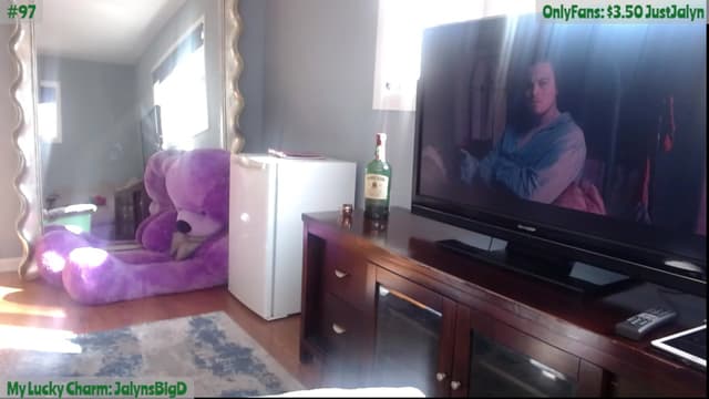 Gallery image thumbnail from Jalyn's myfreecams stream on, 03/17/2024, 15:30 image 19 of 20