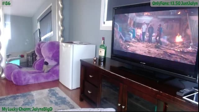 Gallery image thumbnail from Jalyn's myfreecams stream on, 03/17/2024, 19:51 image 14 of 20