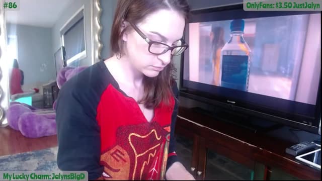 Gallery image thumbnail from Jalyn's myfreecams stream on, 03/17/2024, 19:51 image 13 of 20