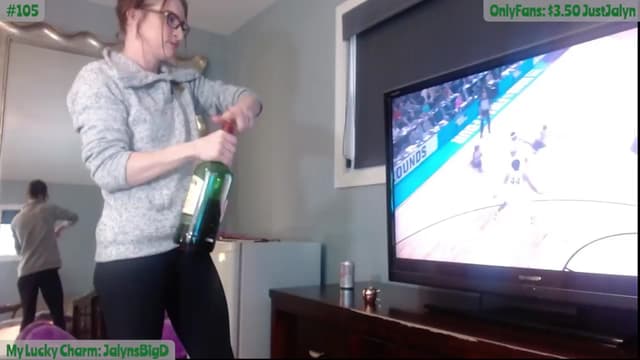 Gallery image thumbnail from Jalyn's myfreecams stream on, 03/22/2024, 23:40 image 3 of 20