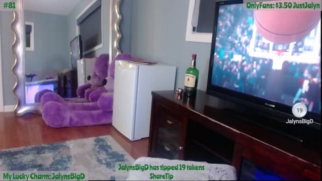 Gallery image thumbnail from Jalyn's myfreecams stream on, 03/23/2024, 01:17 image 10 of 20