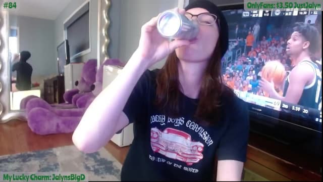 Gallery image thumbnail from Jalyn's myfreecams stream on, 03/23/2024, 23:46 image 9 of 20