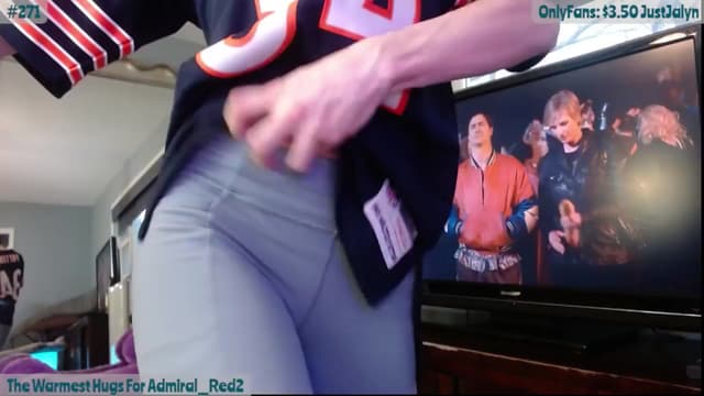 Gallery image thumbnail from Jalyn's myfreecams stream on, 04/05/2024, 24:27 image 3 of 20