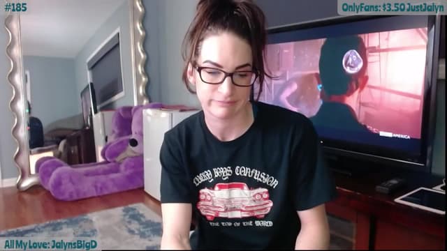 Gallery image thumbnail from Jalyn's myfreecams stream on, 04/12/2024, 24:01 image 16 of 20