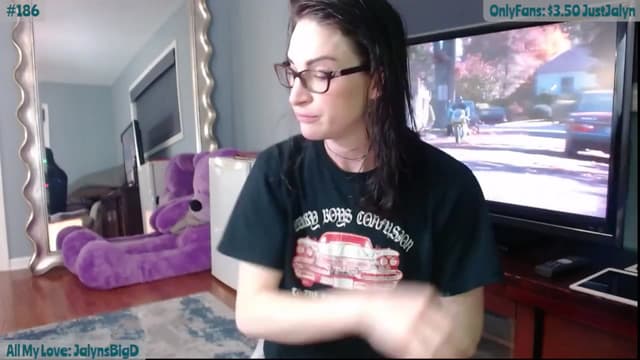 Gallery image thumbnail from Jalyn's myfreecams stream on, 04/12/2024, 24:01 image 20 of 20
