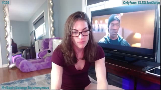 Gallery image thumbnail from Jalyn's myfreecams stream on, 04/12/2024, 23:13 image 16 of 20