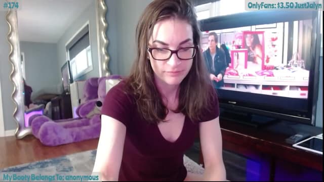 Gallery image thumbnail from Jalyn's myfreecams stream on, 04/12/2024, 23:13 image 19 of 20