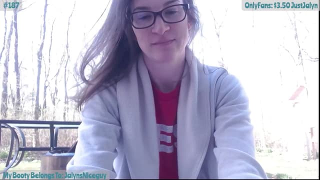 Gallery image thumbnail from Jalyn's myfreecams stream on, 04/14/2024, 14:05 image 13 of 20