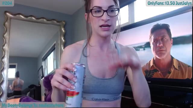 Gallery image thumbnail from Jalyn's myfreecams stream on, 04/16/2024, 24:01 image 2 of 20