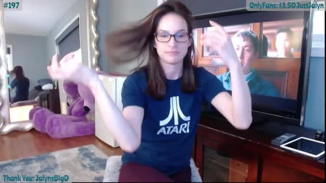 Gallery image thumbnail from Jalyn's myfreecams stream on, 04/17/2024, 23:18 image 18 of 20