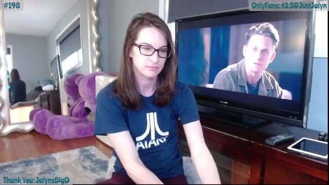 Gallery image thumbnail from Jalyn's myfreecams stream on, 04/17/2024, 23:18 image 10 of 20