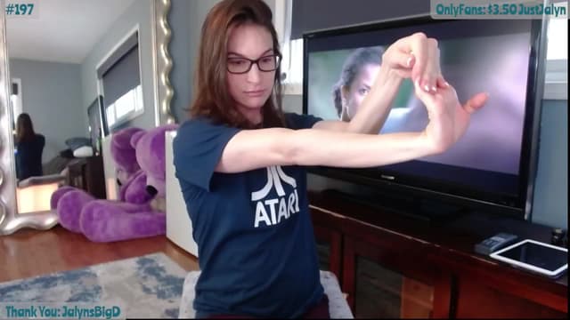 Gallery image thumbnail from Jalyn's myfreecams stream on, 04/17/2024, 23:18 image 19 of 20