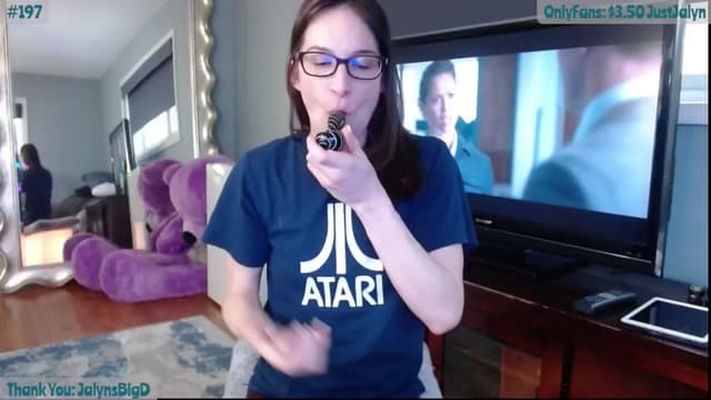Gallery image thumbnail from Jalyn's myfreecams stream on, 04/17/2024, 23:18 image 5 of 20