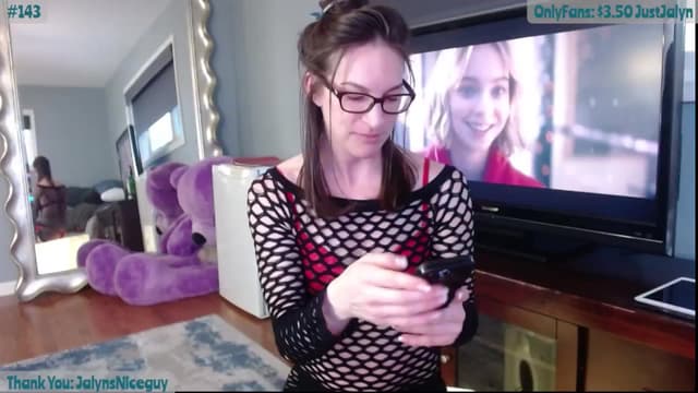 Gallery image thumbnail from Jalyn's myfreecams stream on, 04/20/2024, 01:42 image 1 of 20