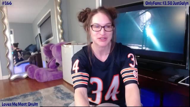 Gallery image thumbnail from Jalyn's myfreecams stream on, 04/25/2024, 23:50 image 13 of 20