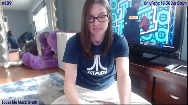 Gallery image thumbnail from Jalyn's myfreecams stream on, 04/27/2024, 17:41 image 4 of 20