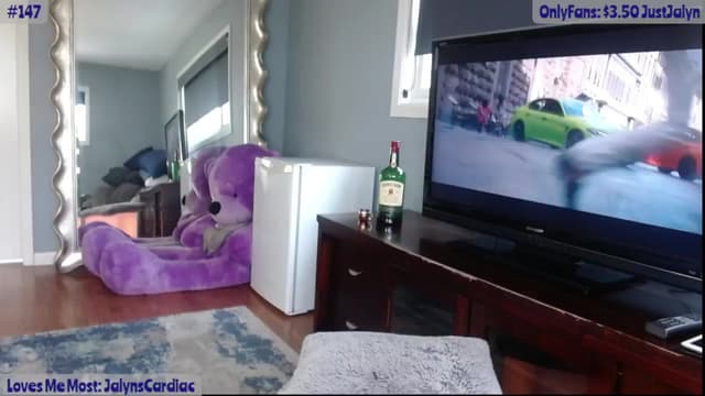 Gallery image thumbnail from Jalyn's myfreecams stream on, 04/28/2024, 18:12 image 10 of 20