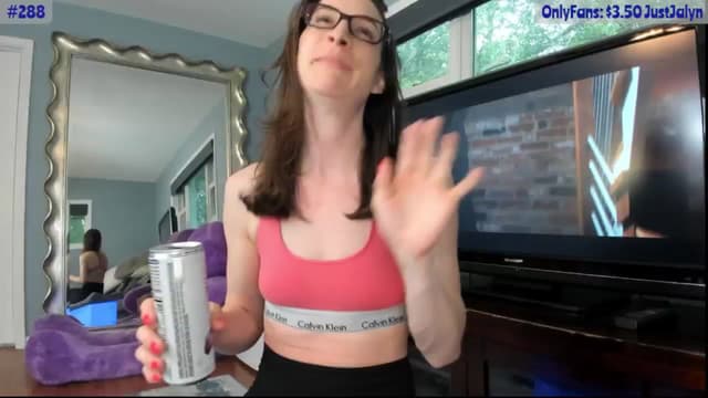 Gallery image thumbnail from Jalyn's myfreecams stream on, 06/05/2024, 24:51 image 15 of 20