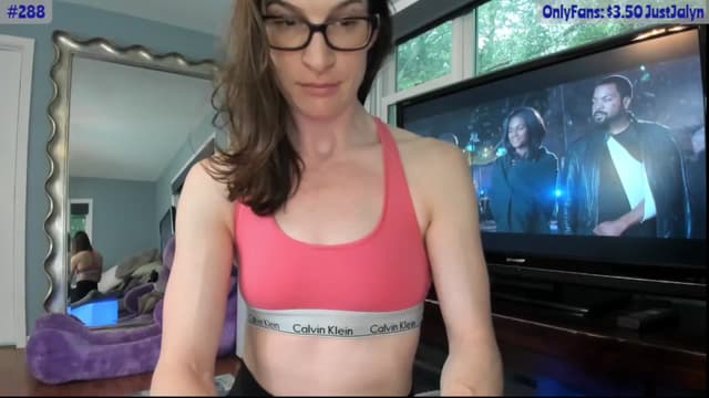 Gallery image thumbnail from Jalyn's myfreecams stream on, 06/05/2024, 24:51 image 16 of 20
