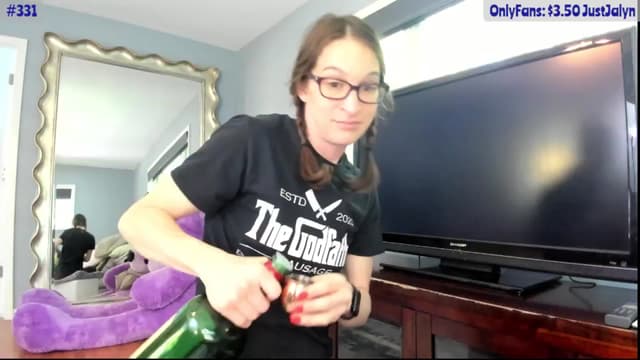 Gallery image thumbnail from Jalyn's myfreecams stream on, 06/06/2024, 24:55 image 2 of 20
