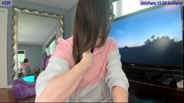 Gallery image thumbnail from Jalyn's myfreecams stream on, 06/11/2024, 24:42 image 2 of 20