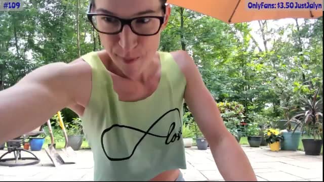 Gallery image thumbnail from Jalyn's myfreecams stream on, 06/15/2024, 21:56 image 12 of 20