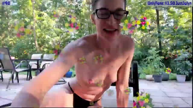 Gallery image thumbnail from Jalyn's myfreecams stream on, 06/22/2024, 24:06 image 16 of 20