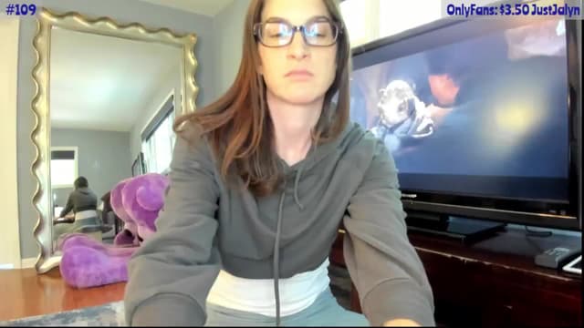 Gallery image thumbnail from Jalyn's myfreecams stream on, 06/29/2024, 18:44 image 18 of 20
