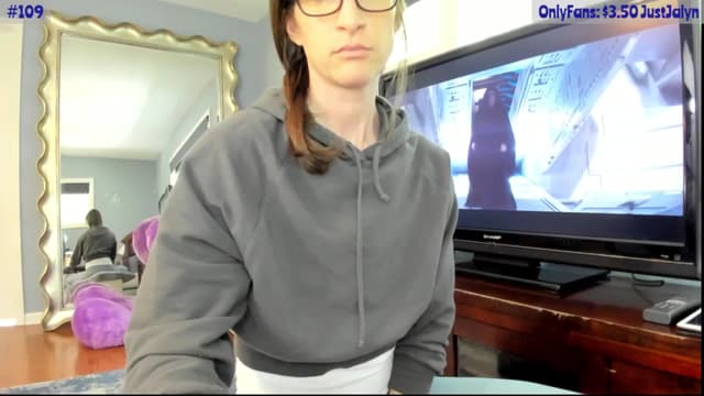 Gallery image thumbnail from Jalyn's myfreecams stream on, 06/29/2024, 18:44 image 17 of 20