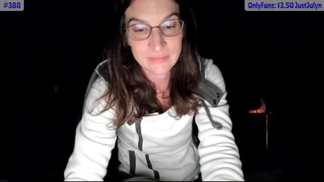 Gallery image thumbnail from Jalyn's myfreecams stream on, 07/09/2024, 02:52 image 19 of 20