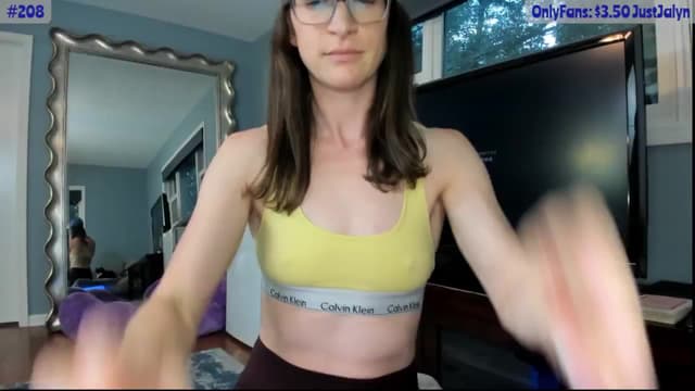 Gallery image thumbnail from Jalyn's myfreecams stream on, 07/18/2024, 01:36 image 19 of 20