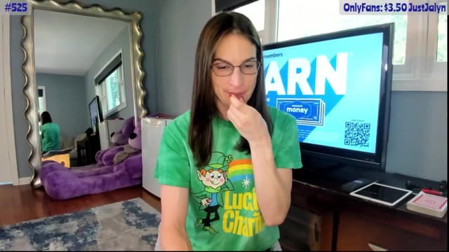 Gallery image thumbnail from Jalyn's myfreecams stream on, 08/04/2024, 22:04 image 11 of 20
