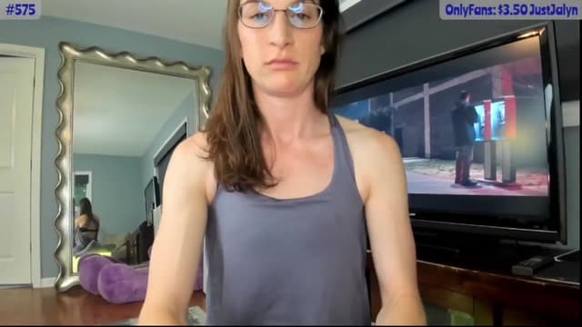 Gallery image thumbnail from Jalyn's myfreecams stream on, 08/06/2024, 24:45 image 14 of 20