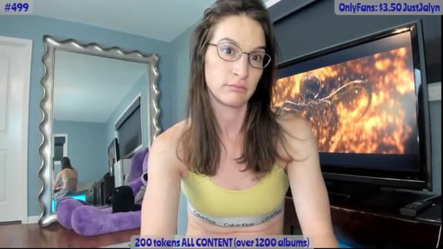 Gallery image thumbnail from Jalyn's myfreecams stream on, 08/07/2024, 01:21 image 18 of 20