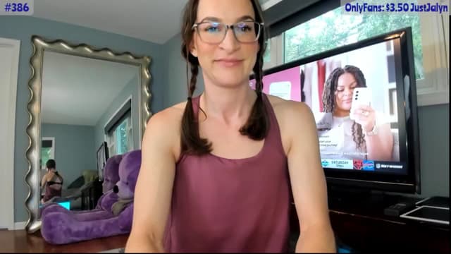 Gallery image thumbnail from Jalyn's myfreecams stream on, 08/10/2024, 24:03 image 7 of 20