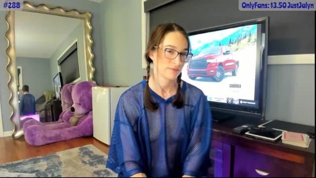 Gallery image thumbnail from Jalyn's myfreecams stream on, 08/10/2024, 02:17 image 10 of 20