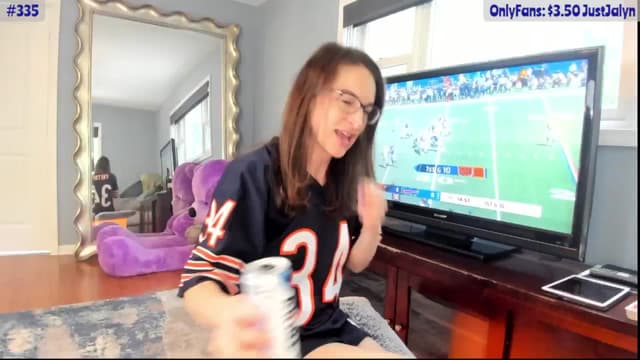 Gallery image thumbnail from Jalyn's myfreecams stream on, 08/10/2024, 19:49 image 2 of 20