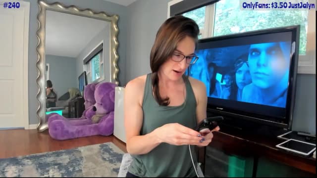 Gallery image thumbnail from Jalyn's myfreecams stream on, 08/13/2024, 24:02 image 16 of 20