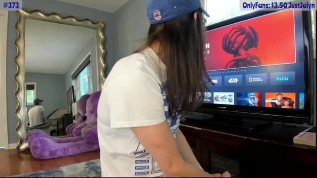 Gallery image thumbnail from Jalyn's myfreecams stream on, 08/17/2024, 17:52 image 17 of 20